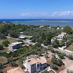 Olive Villa Frínion