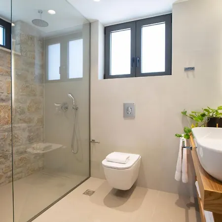 Olive Villa Frínion